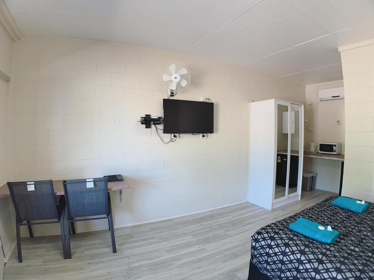 Tropical City Motor Inn Ayr Εξωτερικό φωτογραφία