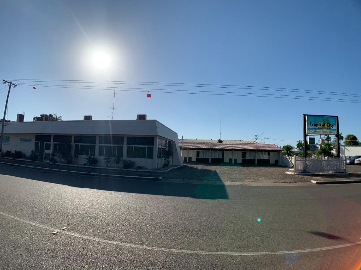 Tropical City Motor Inn Ayr Εξωτερικό φωτογραφία